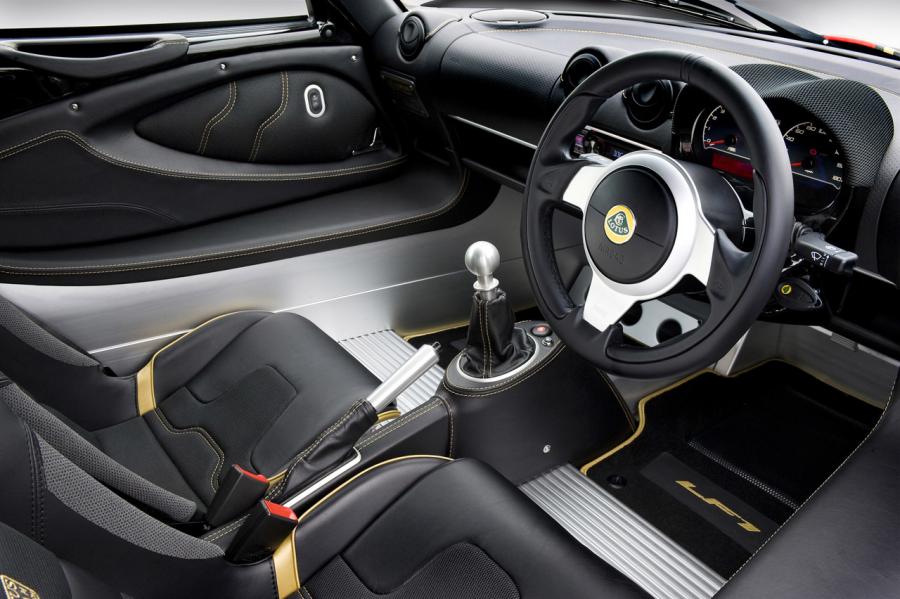  Lotus Exige S LF1 2014 года  (фото 37 из 58)